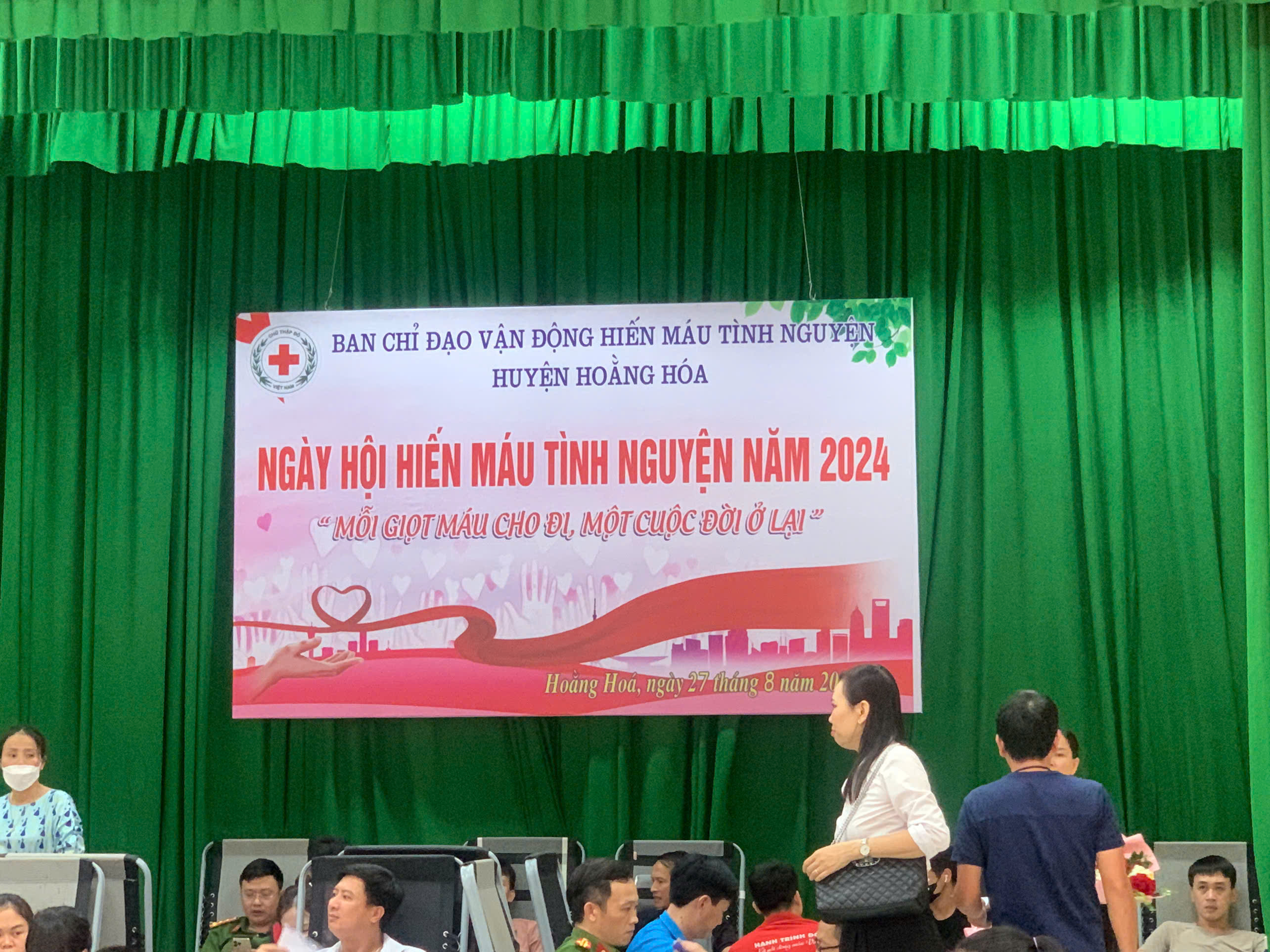 hiến m&aacute;u 9.jpg