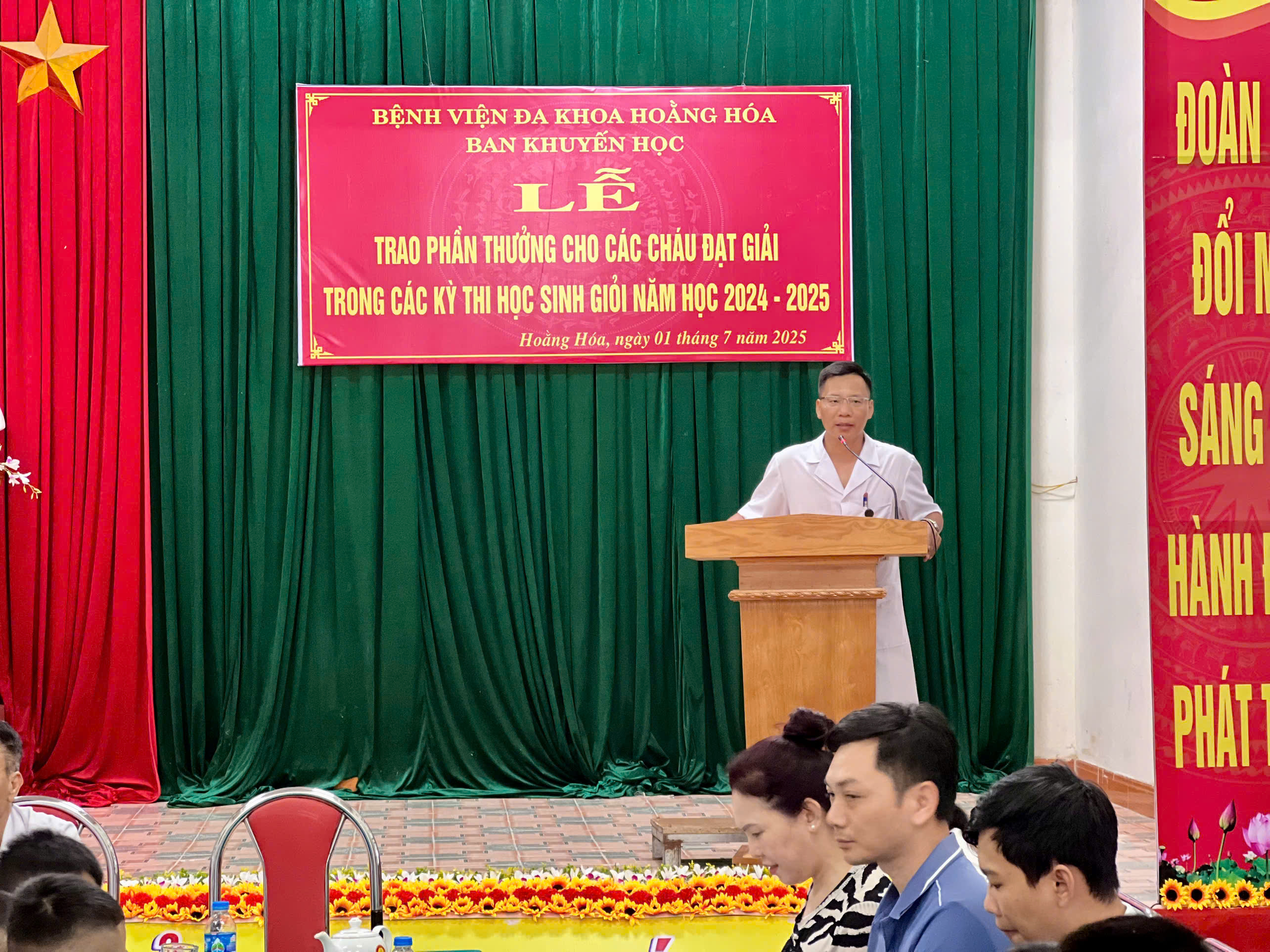 bs Đ&ocirc;ng.jpg