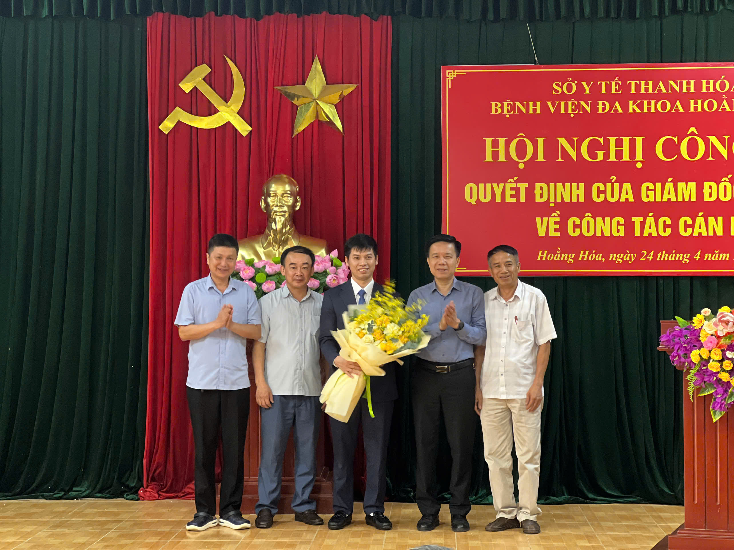 đại diện l&atilde;nh đạo bệnh viện.jpg